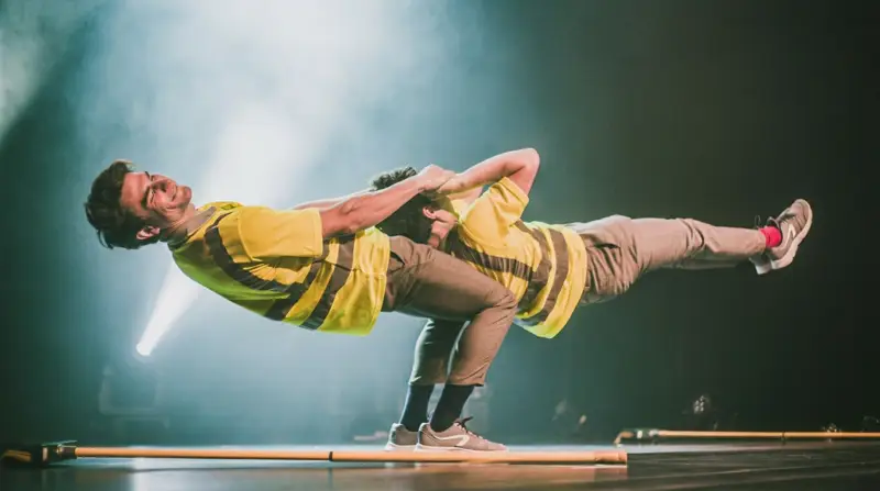 Duo Show Acts